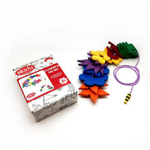 Load image into Gallery viewer, Skola Toys Flowers and The Bee